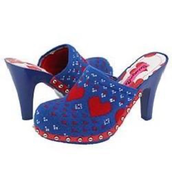 Betsey Johnson Shoes - NIB Betseyville Betsy Johnson Leslie clogs